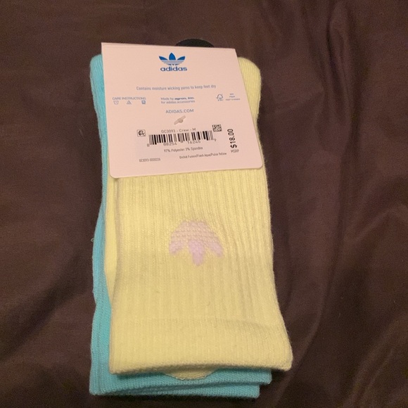 ⚠️⚠️Clearance ⬇️⬇️New Adidas Womens 3 pk crew socks - Picture 2 of 3